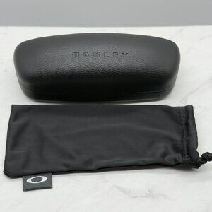Oakley Black Medium Authentic Eyeglasses Sunglasses Case and Cloth New
